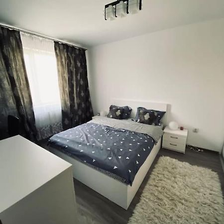 Apartament 2 Camere Modern Si Confortabil Giroc Exterior foto