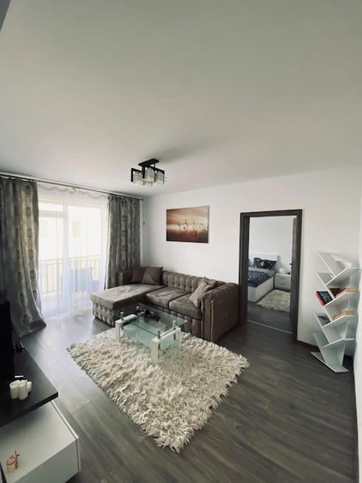 Apartament 2 Camere Modern Si Confortabil Giroc Exterior foto