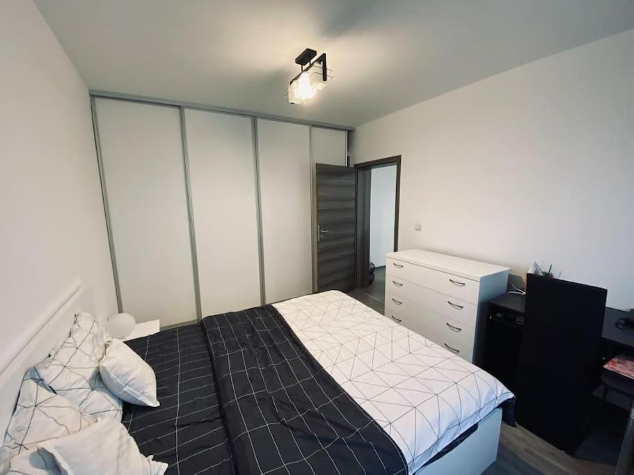 Apartament 2 Camere Modern Si Confortabil Giroc Exterior foto